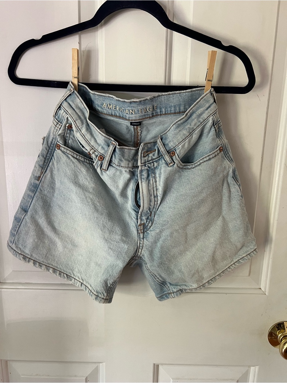 American Eagle Outfitters Light Wash Denim Jean Shorts
